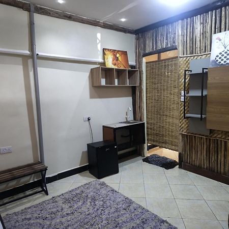 Babajay Family Home ダル・エス・サラーム エクステリア 写真
