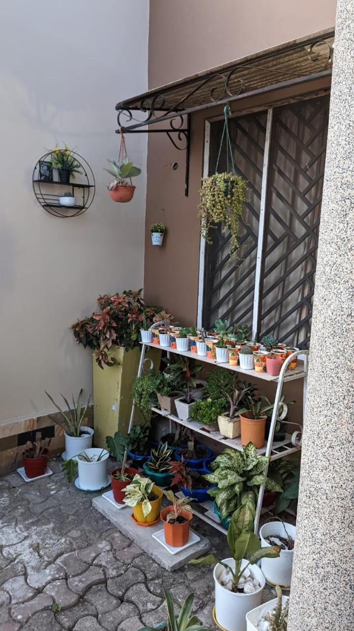 Babajay Family Home ダル・エス・サラーム エクステリア 写真
